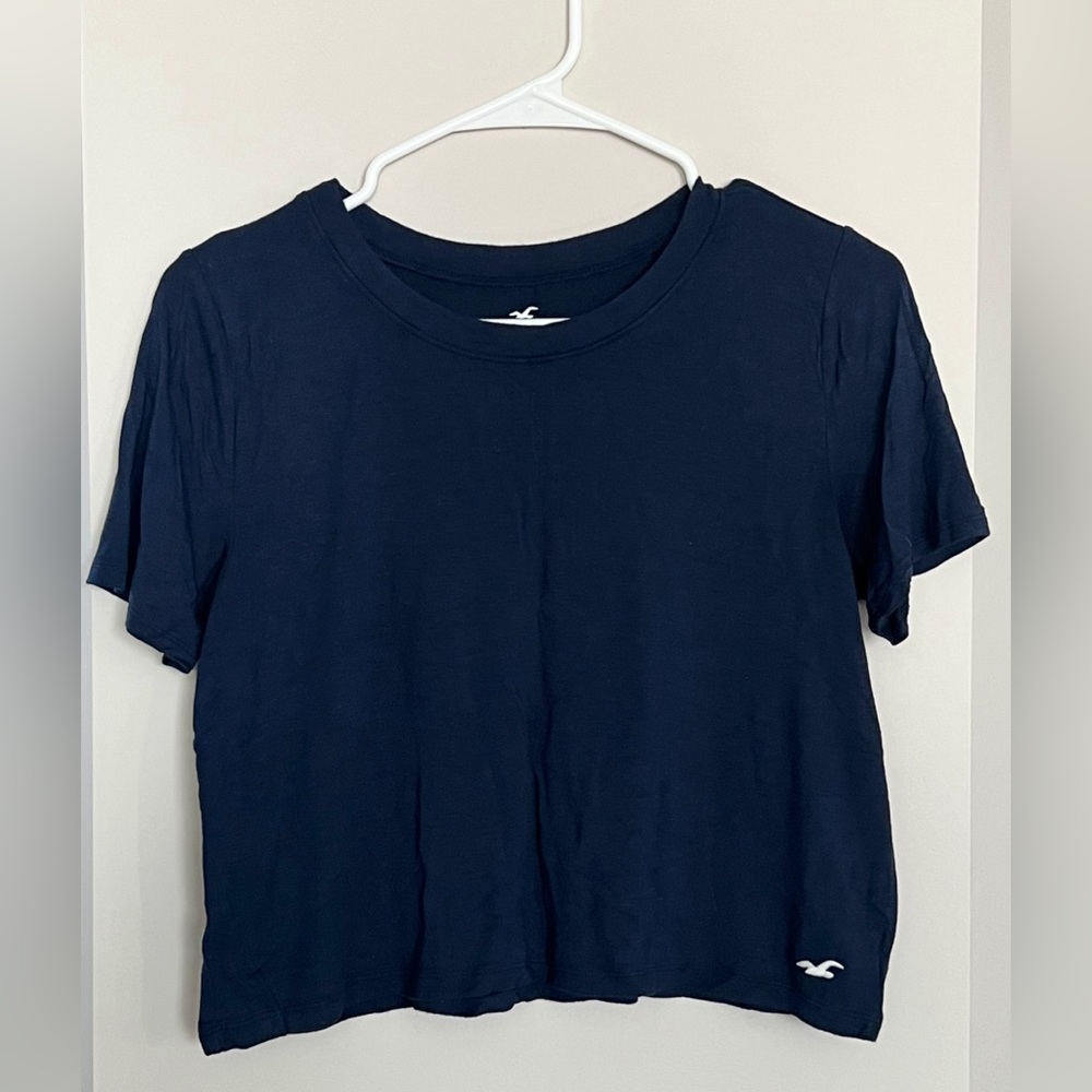 EUC Hollister Navy Crop T-shirt, Size Small